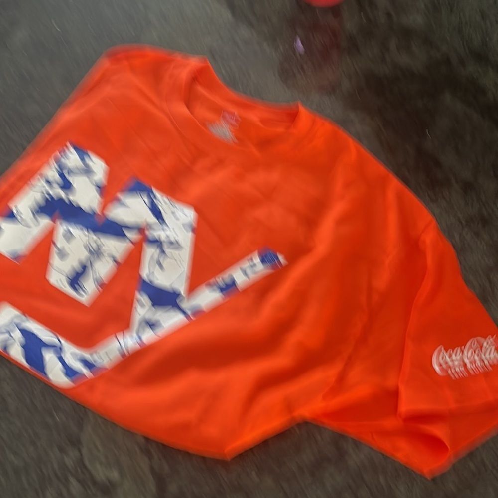 NY islanders t shirt - Picture 2 of 5